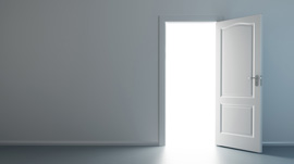 Uma porta que se abre